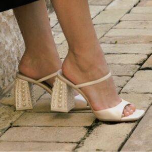 Dolce Vita Jemmy Imitation Pearl Slide